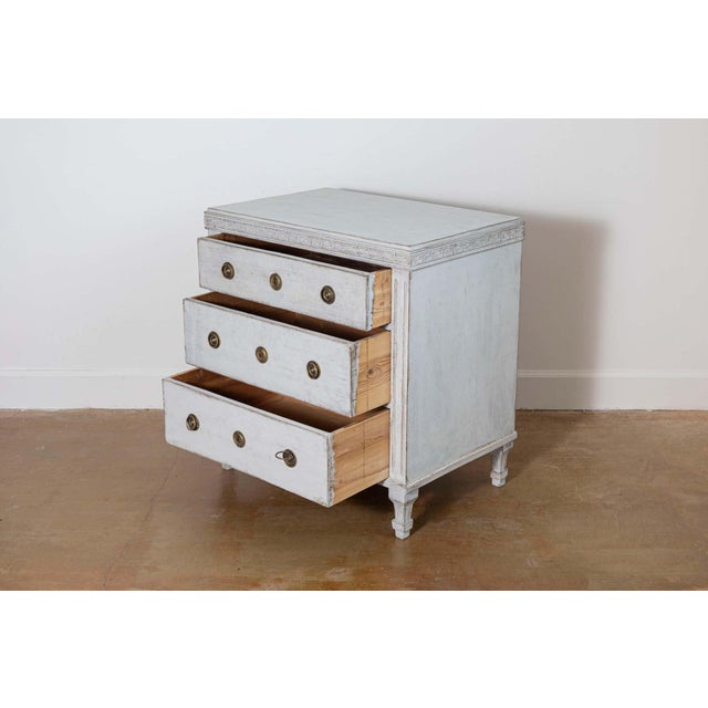 20th Century Swedish Gustavian Style Chest of Drawers For Sale - Image 4 of 7
