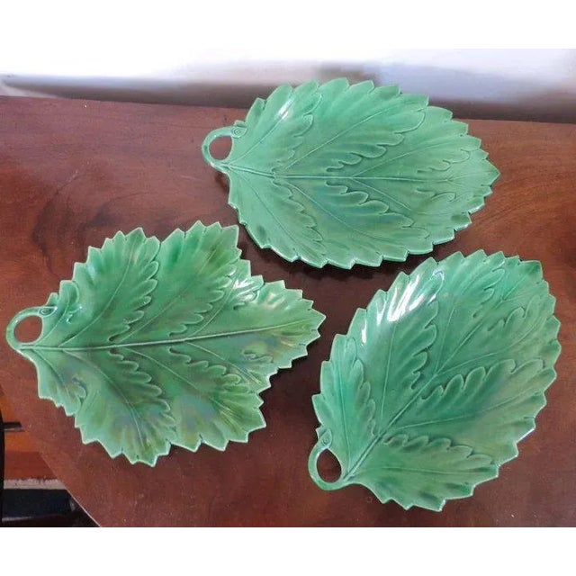English 19th Century English Green Glazed Porcelain Leaf Dishes - Set of 3 For Sale - Image 3 of 11