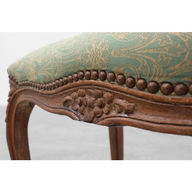 Brown French Louis XV Stool with Carved Floral Apron and Original Damask Upholstery, 1890s For Sale - Image 8 of 11