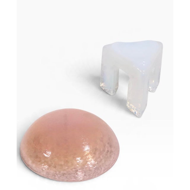 Pink Post Modern Art Glass Bowl on Stand by Hudson Beach Studio C. 1980's For Sale - Image 8 of 9