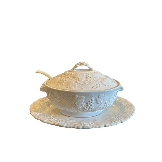 Vintage Grazia Deruto White Soup Tureen With Platter and Spoon For Sale - Image 13 of 13