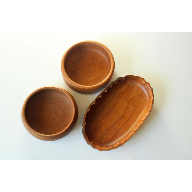 Mid-Century Modern 1970s Vintage Round Teak Bowls and Fruit Teak Bowl - Set of 3 For Sale - Image 3 of 8