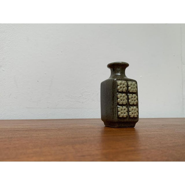 Small Mid-Century East German GDR Pottery Vase from VEB Haldensleben, 1960s For Sale - Image 16 of 17