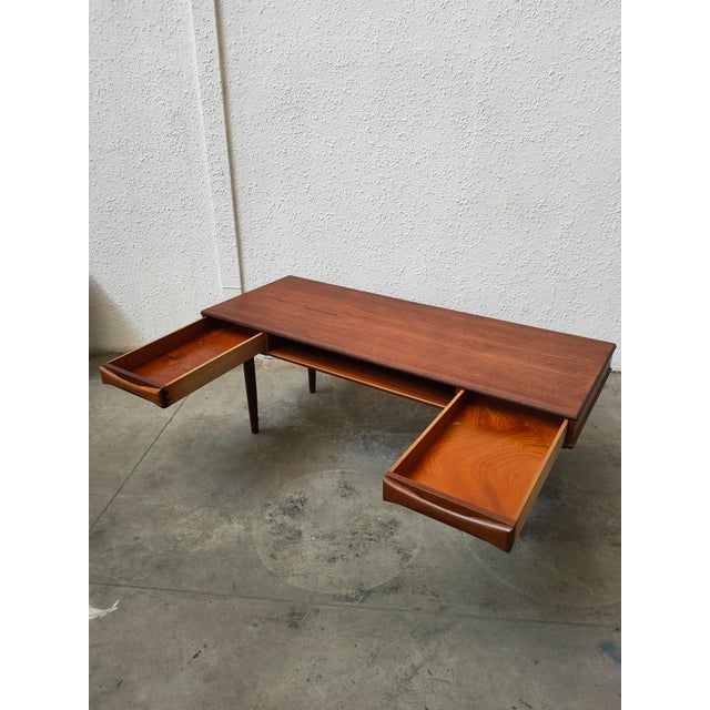 Mid-Century Teak Table by Arne Vodder for Dyrlund, 1970 For Sale - Image 3 of 8