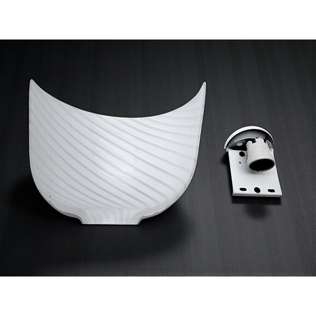 White Swirl Murano Glass Wall Lamp from De Majo, 1980s For Sale - Image 8 of 12