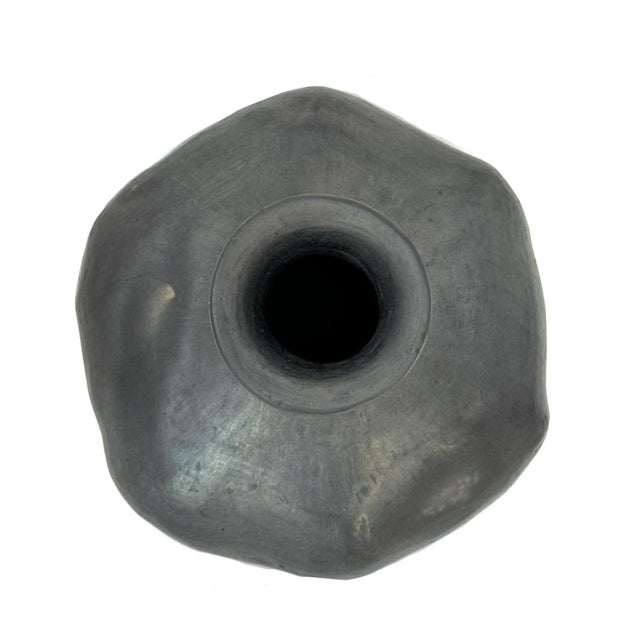 Doña Rosa Oaxaca Barro Negro Gourd-Shaped Vase - 5.38" H X 5" Diam. For Sale In Los Angeles - Image 6 of 13