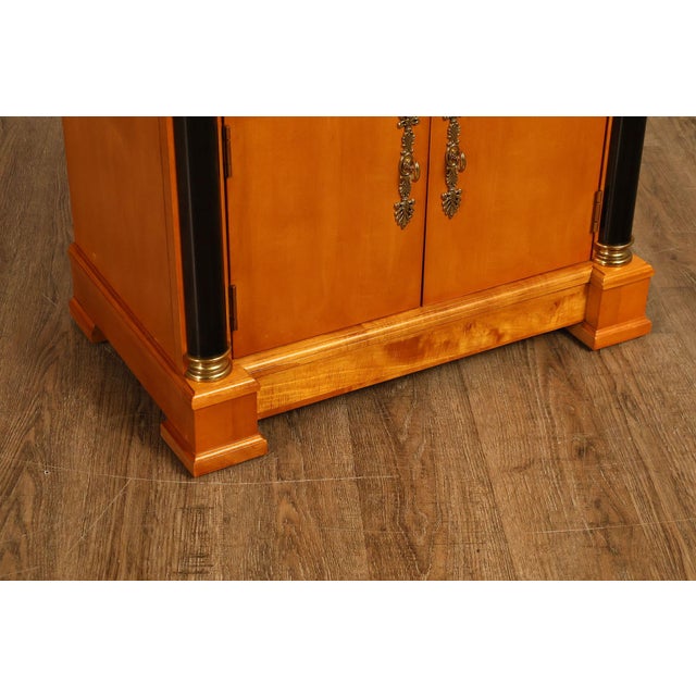 Thomasville Pair Of Grand Classics Biedermeier Style Maple Nightstands For Sale - Image 11 of 18