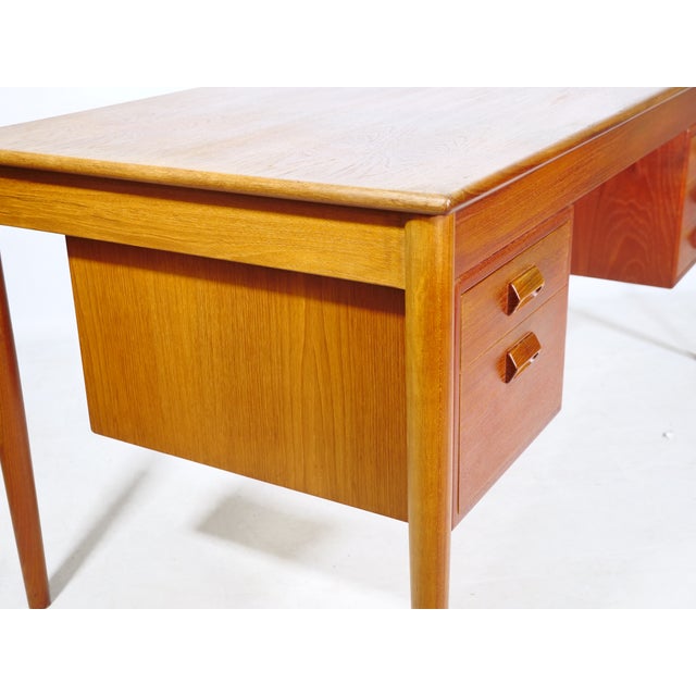 Mid-Century Modern Teak Desk by Børge Mogensen for Søborg Møbelfabrik, 1960s For Sale - Image 13 of 16