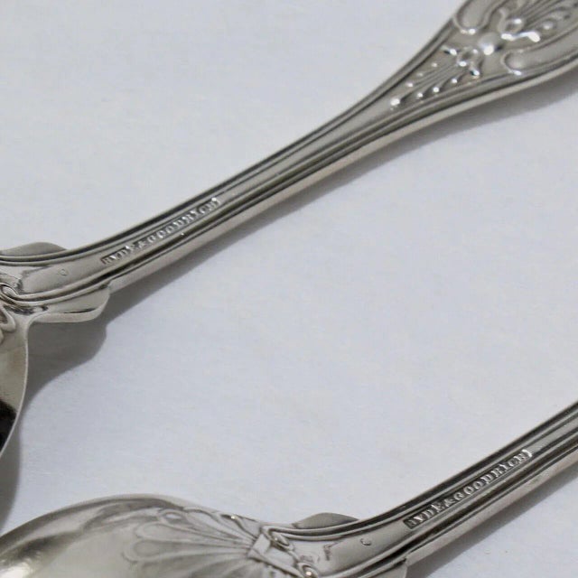 Traditional Hyde & Goodrich New Orleans Southern Coin Silver Kings Flatware - 30 Pieces For Sale - Image 3 of 13