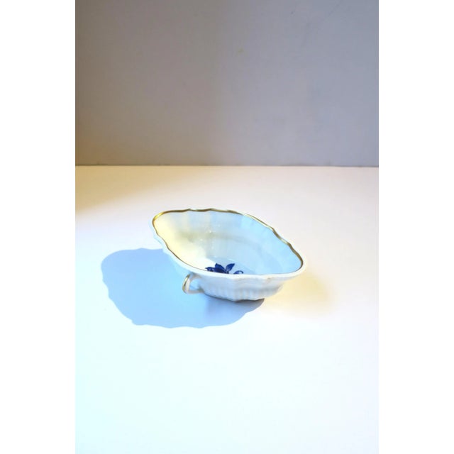 Traditional Vintage Italian Blue and White Porcelain Bowl With Handles by Richard Ginori For Sale - Image 3 of 9