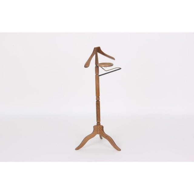 An original “Union Regent” – Dumb Servant/clothes rack Beautiful retro furniture has several names, mute servant or...