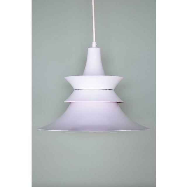 Scandinavian pendant lamp from the 1960s. - The design of this lamp is typical of Scandinavian designs. - Typical features...