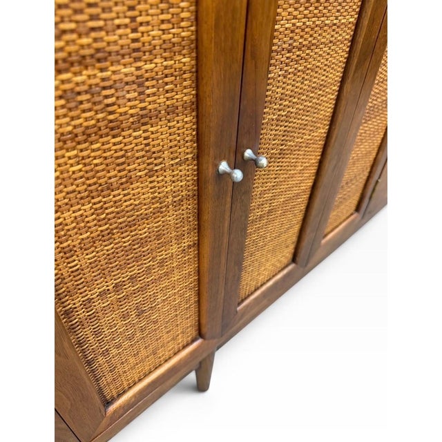 Mid-Century Modern American of Martinsville Accord 9-Drawer Dresser - Refinished For Sale - Image 11 of 12