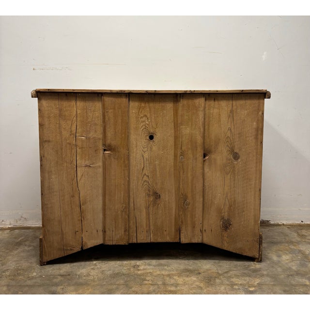 19th Century 19th Century English Pine Chest of Drawers For Sale - Image 5 of 7