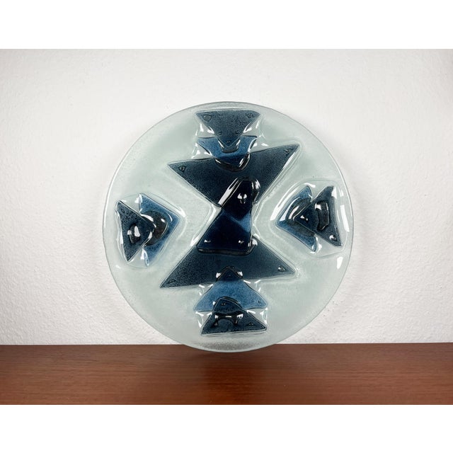 Mid-Century Large Danish Art Glass Bowl, 1960s, in Very Good conditions. Designed 1960 to 1969