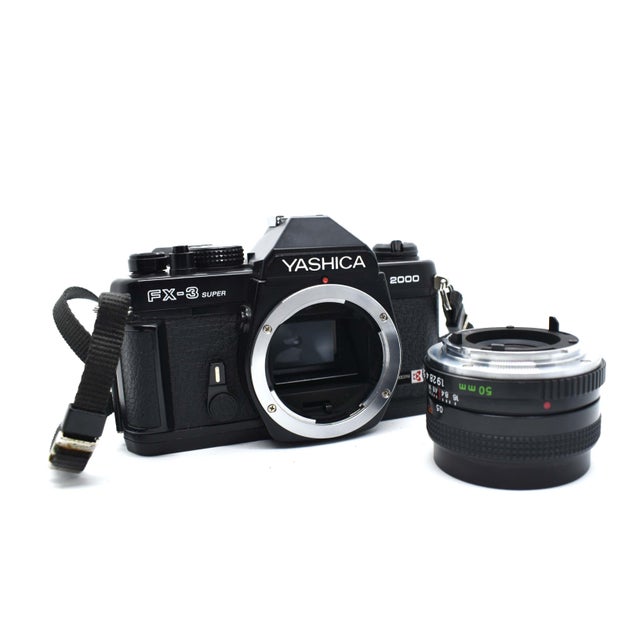 Mid Century Modern Manual Yashica Fx-3 Super 2000 SLR Film Camera With Yashica ML 50mm Lens For Sale - Image 6 of 6