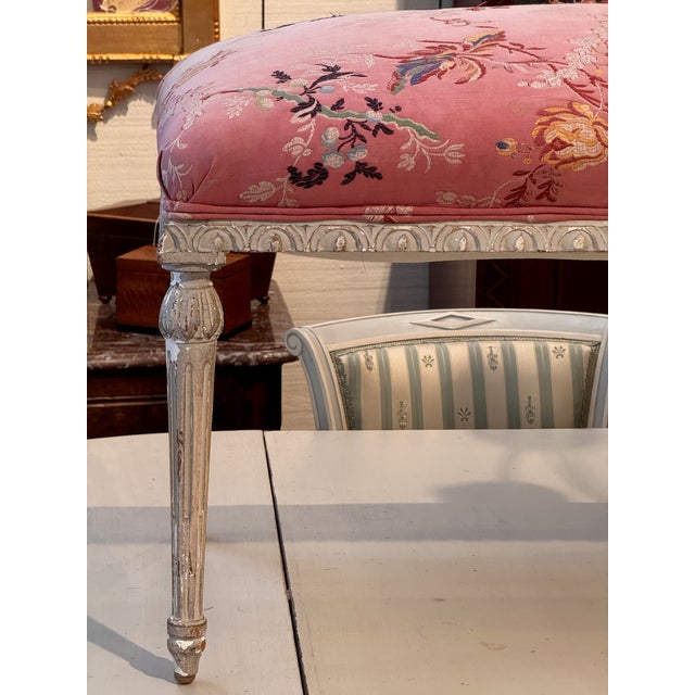 Late 18th Century Louis XVI 19th Century Painted Banquette For Sale - Image 5 of 8