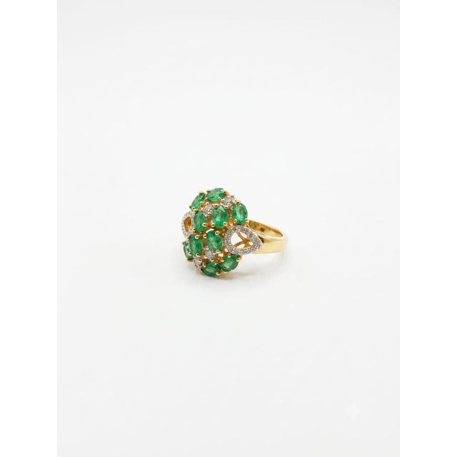 2020s Natural 18k Gold Emerald Halo Ring With 0.21ct Diamonds, New For Sale - Image 5 of 8