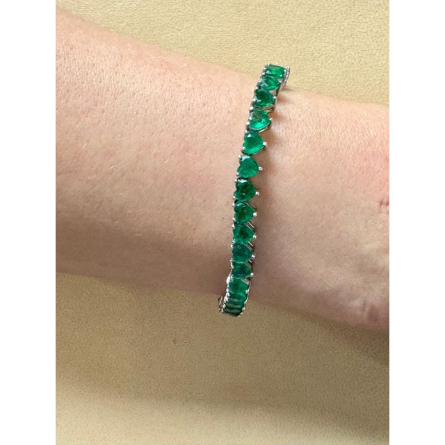 30 Ct Natural Heart Shape Emerald Cocktail Tennis Bracelet 14 Kt White Gold 7 For Sale - Image 14 of 18