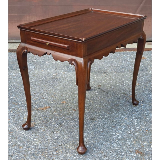 Queen Anne Vintage Virginia Galleries by Henkel Harris Queen Anne Style Mahogany Silver Table For Sale - Image 3 of 12