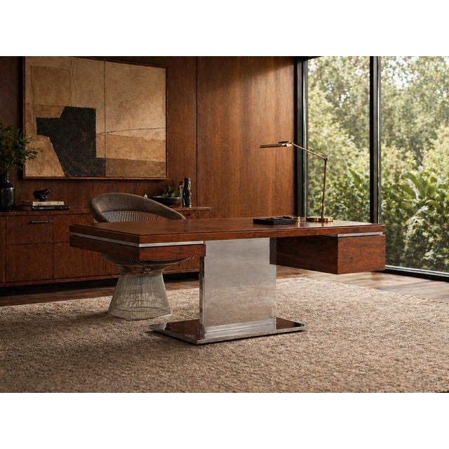 This executive desk by Warren Platner is a striking example of refined modern design, balancing warmth, precision, and...