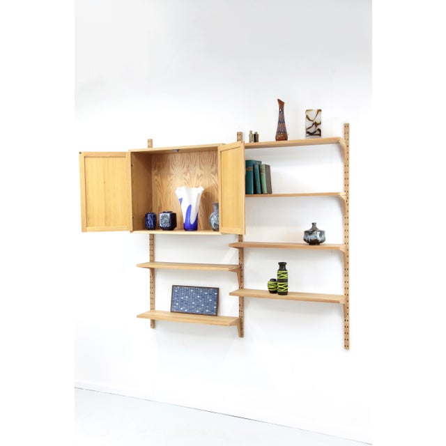 1960s Two-Strip Cado Wall Shelf in Oak by Poul Cadovius, 1960s, Set of 11 For Sale - Image 5 of 16
