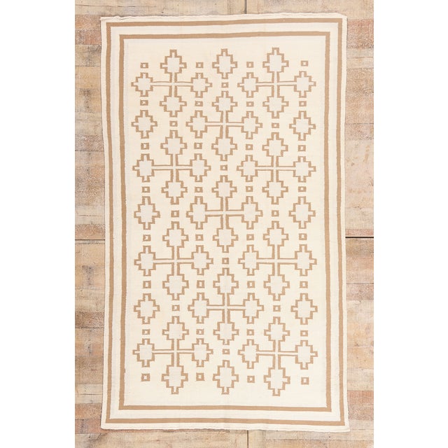 Vintage Indian Dhurrie Rug, 04'09 X 08'00 For Sale - Image 10 of 10