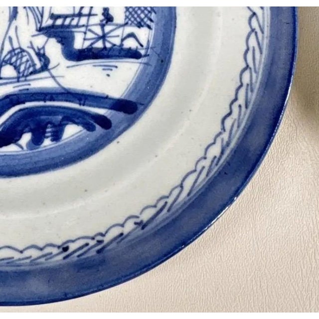 Ceramic Pair of 19th Century Chinese Export "Canton" Blue & White Porcelain Plates, 8.5" For Sale - Image 7 of 15