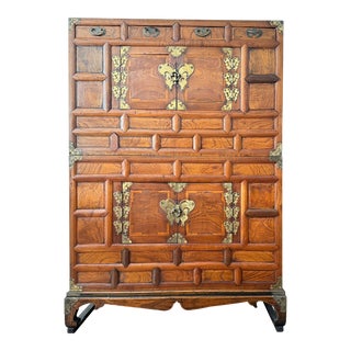 Early 20th Century Korean Tansu Wedding Two Part Cabinet With Butterfly Hardware For Sale