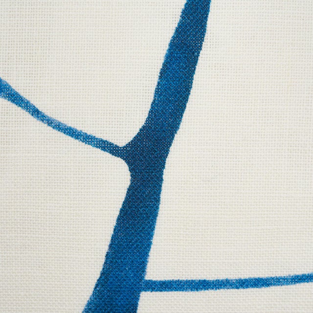 Contemporary Contemporary Schumacher X Porter Teleo Filigree Pillow in Navy For Sale - Image 3 of 5