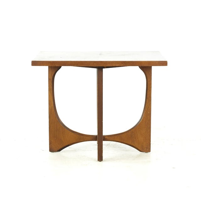 Broyhill Brasilia Mid Century Walnut Square Side Table This end table measures: 26 wide x 26 deep x 20 inches high When...