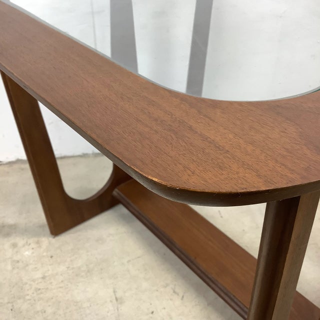 Mid-Century Modern Walnut End Table With Glass Top For Sale - Image 12 of 13