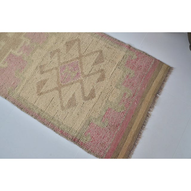 1950s Mid 20th Century Home Living Decor Wool Carpet For Sale - Image 5 of 10