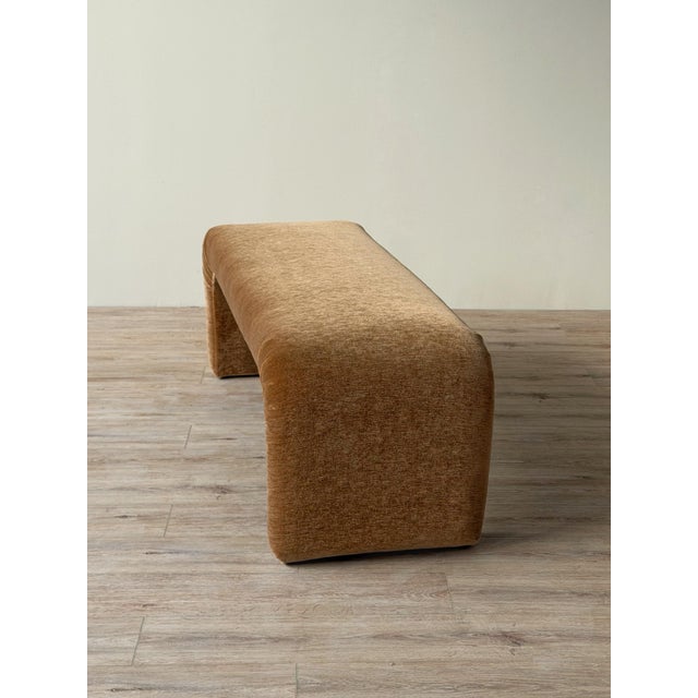 1980s 1980s Waterfall Bench in Champagne Cut Mohair For Sale - Image 5 of 10