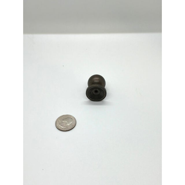 Henredon Knob Bronze.