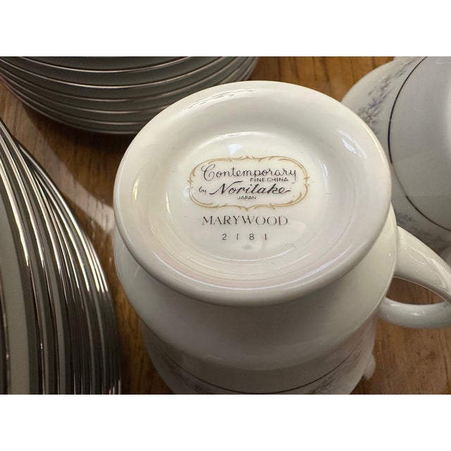 1970s 1970s Noritake China 96 Piece - Marywood 2181 For Sale - Image 5 of 8
