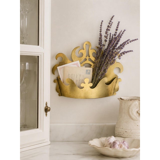 Antique English Brass Crown Wall Pocket For Sale In Los Angeles - Image 6 of 6