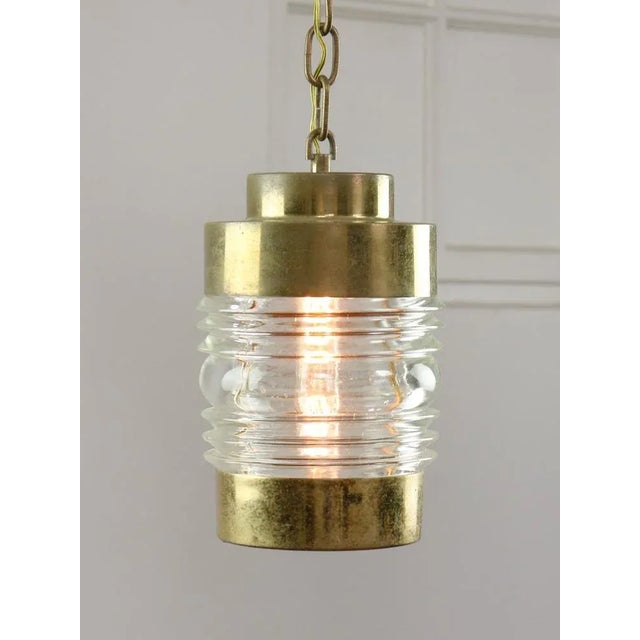 Total max drop of the lamp is adjustable cca 45 to 94cm (min to max height). Takes one e27 light bulb (not included). A...