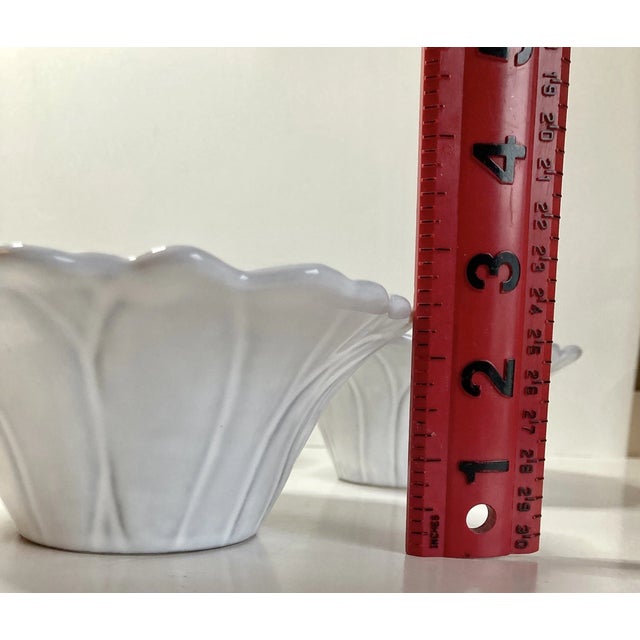 Bordallo Pinheiro Vintage Bordallo Pinheiro Maria Flor Daisy Majolica Bowls - Set of 4 For Sale - Image 4 of 4