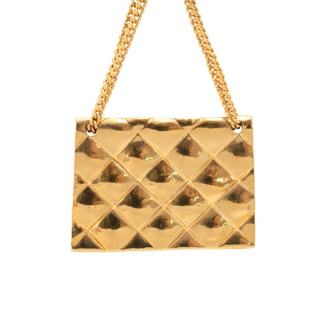 Chanel Vintage Chanel Gold Plated Hanging Flap Bag Motif Pin Brooch For Sale - Image 4 of 8