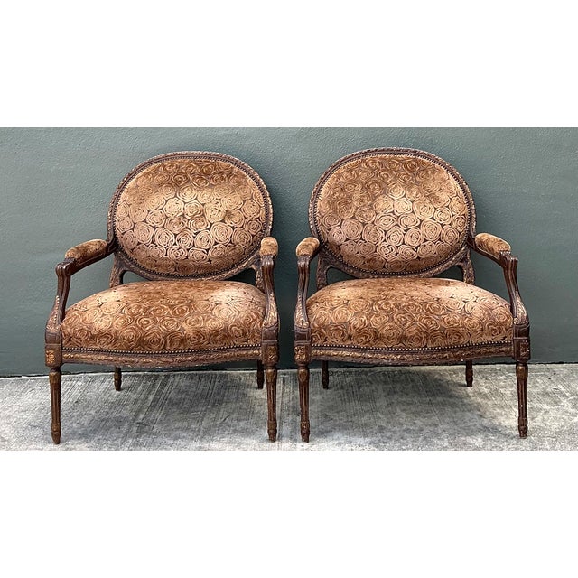 Wood Vintage Isenhour Carved Fauteuil Armchairs - Pair For Sale - Image 7 of 12