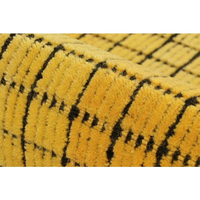Textile Rug & Kilim’s Gradient Rug in Yellow and Black Ombre Grid and High-Low Texture For Sale - Image 7 of 8