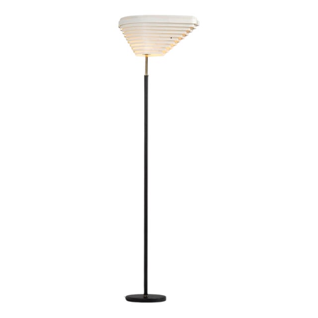 A805 Floor Lamp attributed to Alvar Aalto for Valaisinpaja Oy, Finland, 1970s For Sale
