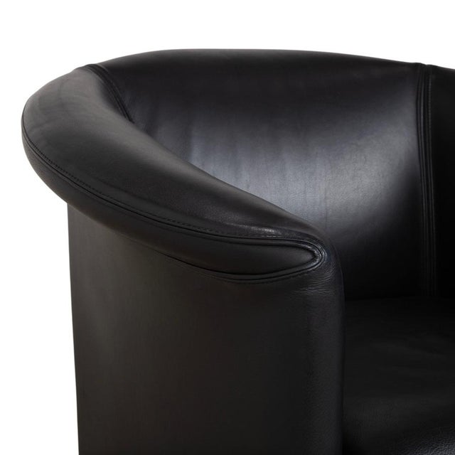 Wittmann Black Leather Aura Armchair by Paolo Piva for Wittmann For Sale - Image 4 of 15