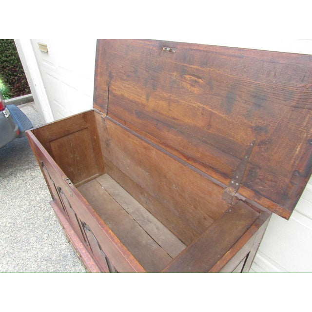 Late 18th Century Antique English Oak Mule Chest For Sale - Image 5 of 18