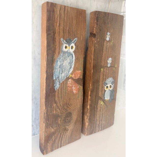 Late 20th Century Folk Art Owl Paintings on Reclaimed Wood, a Pair For Sale - Image 4 of 9