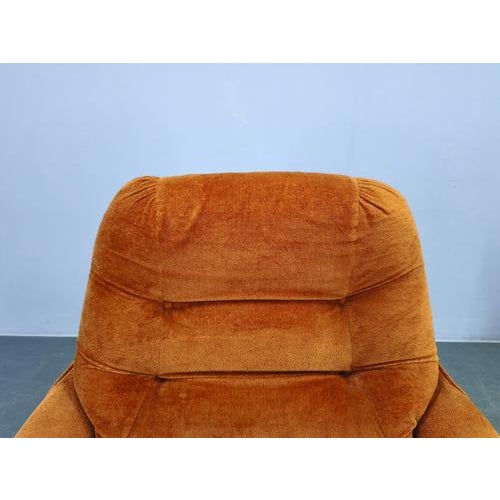 Space Age Italian Lounge Chairs in Orange Upholstery, 1970s, Set of 2 For Sale - Image 9 of 18