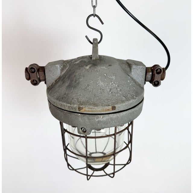 Industrial Grey Explosion Proof Lamp from Elektrosvit, 1960s For Sale - Image 6 of 18