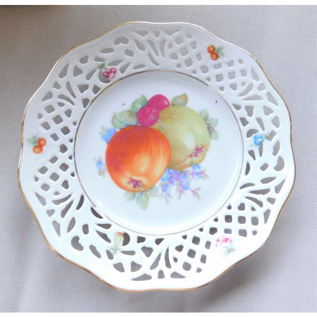 Schumann Arzberg Reticulated Porcelain Pear Fruit, Dessert/Salad Plates Vintage 1950's, Made in Germany, Set of 4 For Sale In New York - Image 6 of 12