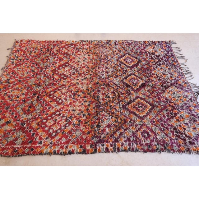 Textile 1980s Moroccan Beni M'Guild Rug - 9.2 X 5.9 Ft For Sale - Image 7 of 9